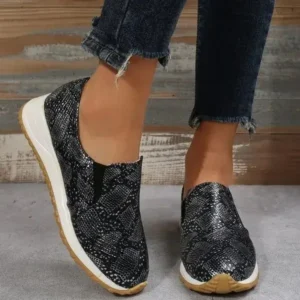 Fashionpared Women'S Fashion Snake Print PU Leather Flat Sneakers